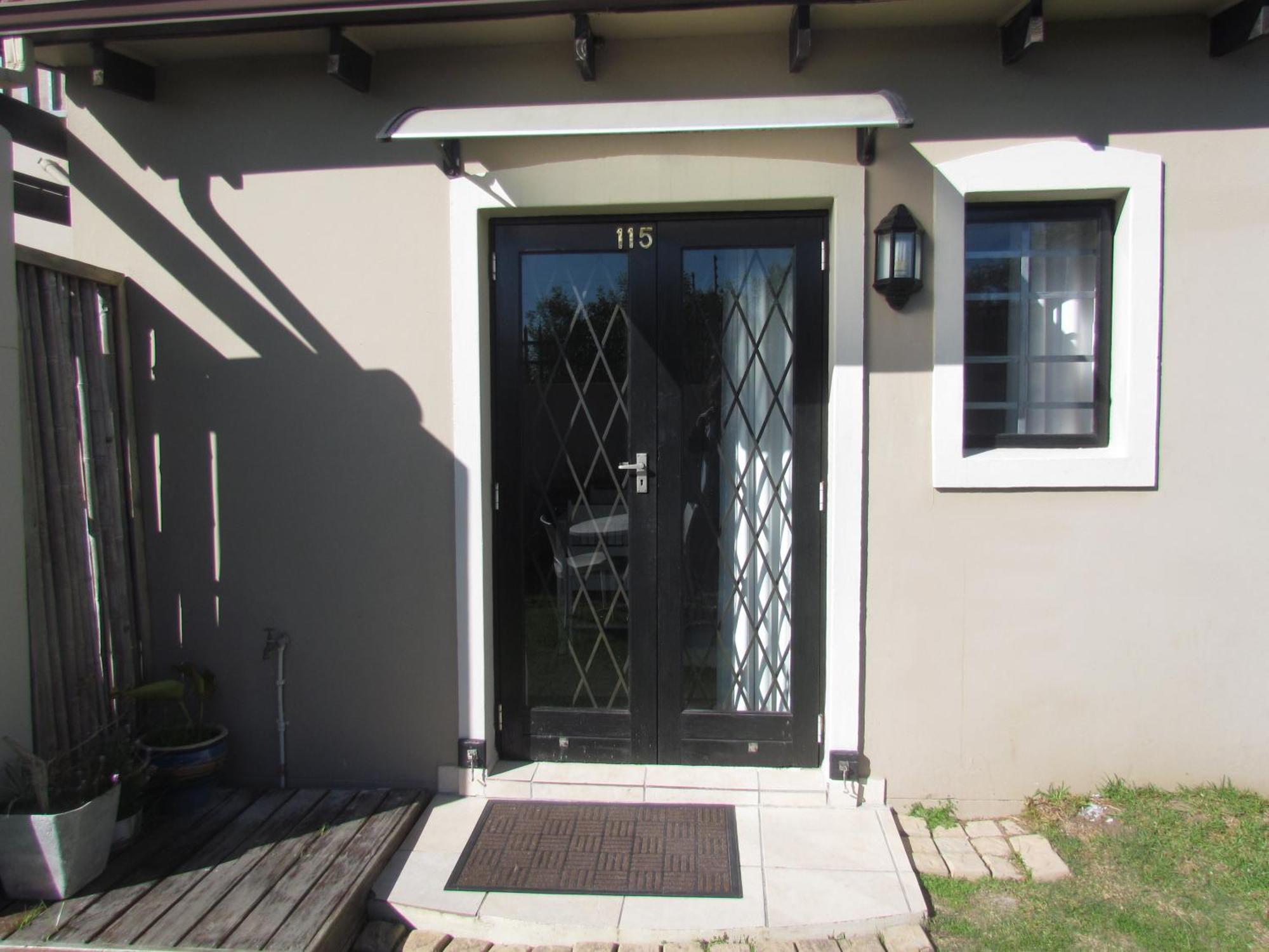 Santini Lace Self Catering Unit Apartamento Plettenberg Bay