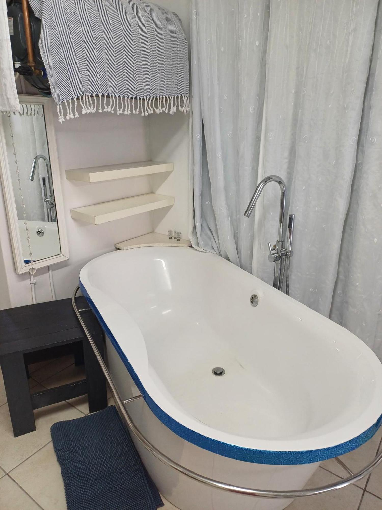 Santini Lace Self Catering Unit Plettenberg Bay